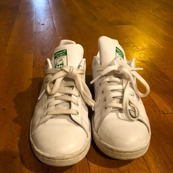 EUC Original Adidas Stan Smith - Picture 2 of 5